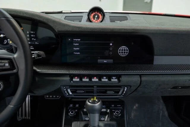 2025 Porsche 992 GT3 RS - Image 27 of 31