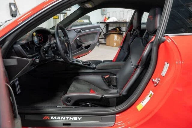 2025 Porsche 992 GT3 RS - Image 29 of 31