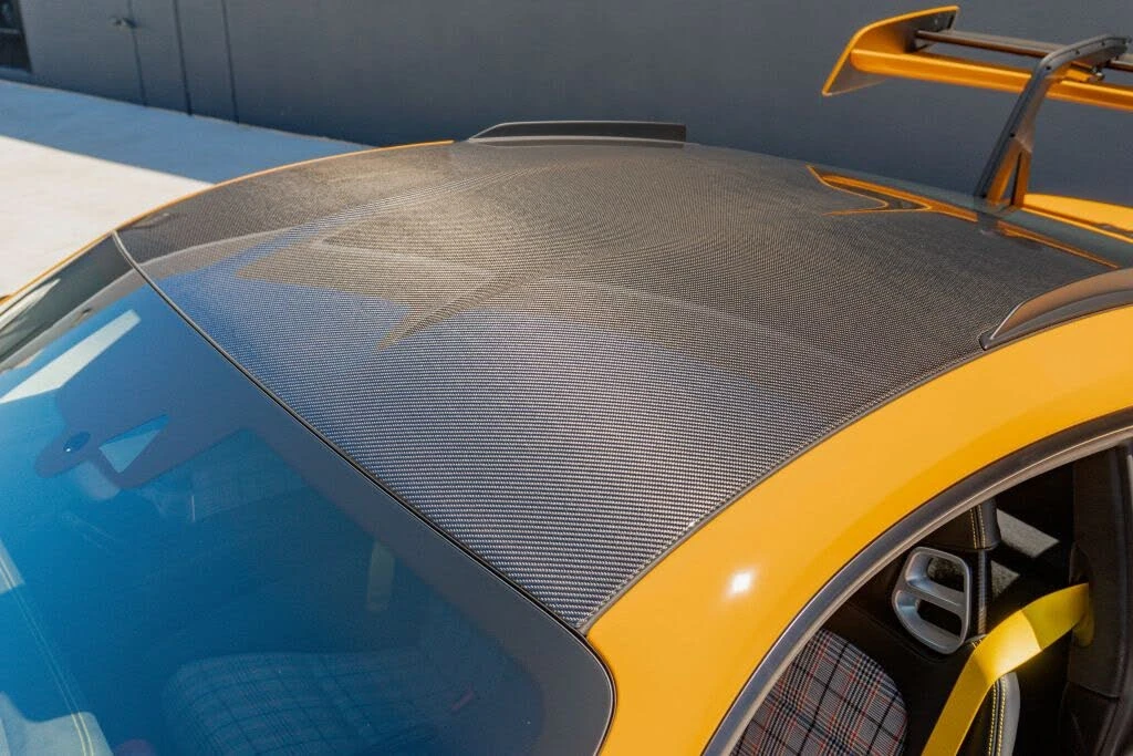 2025 Porsche 992 GT3 RS - Image 27 of 31