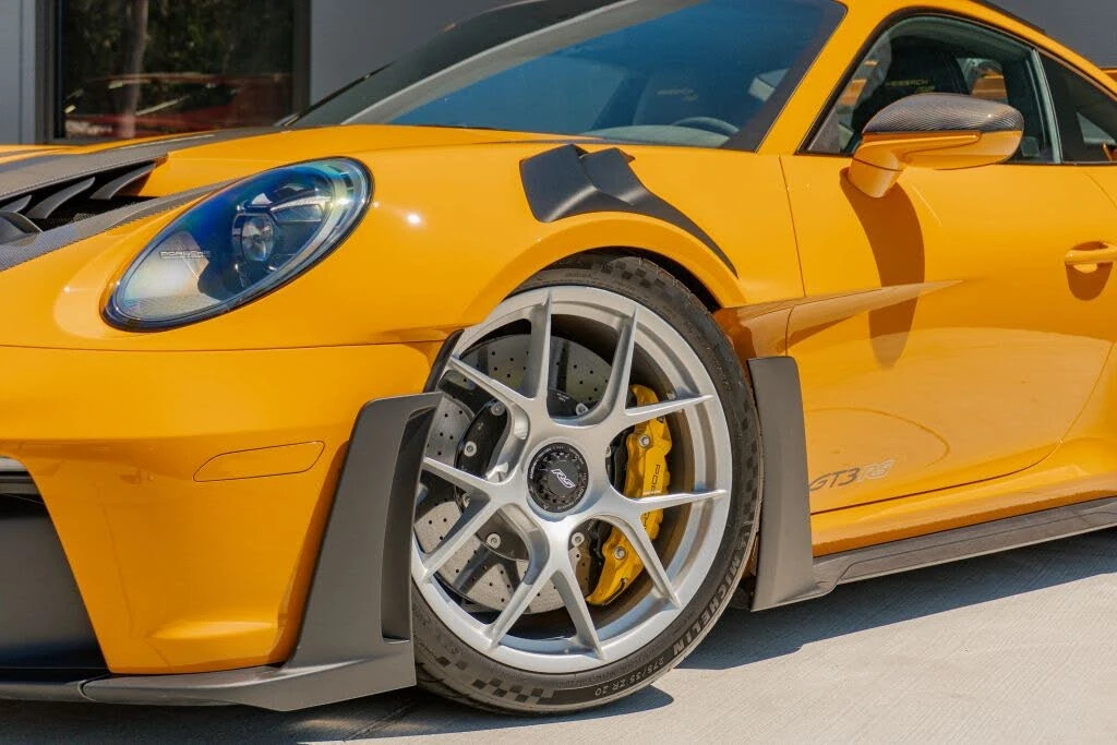 2025 Porsche 992 GT3 RS - Image 25 of 31