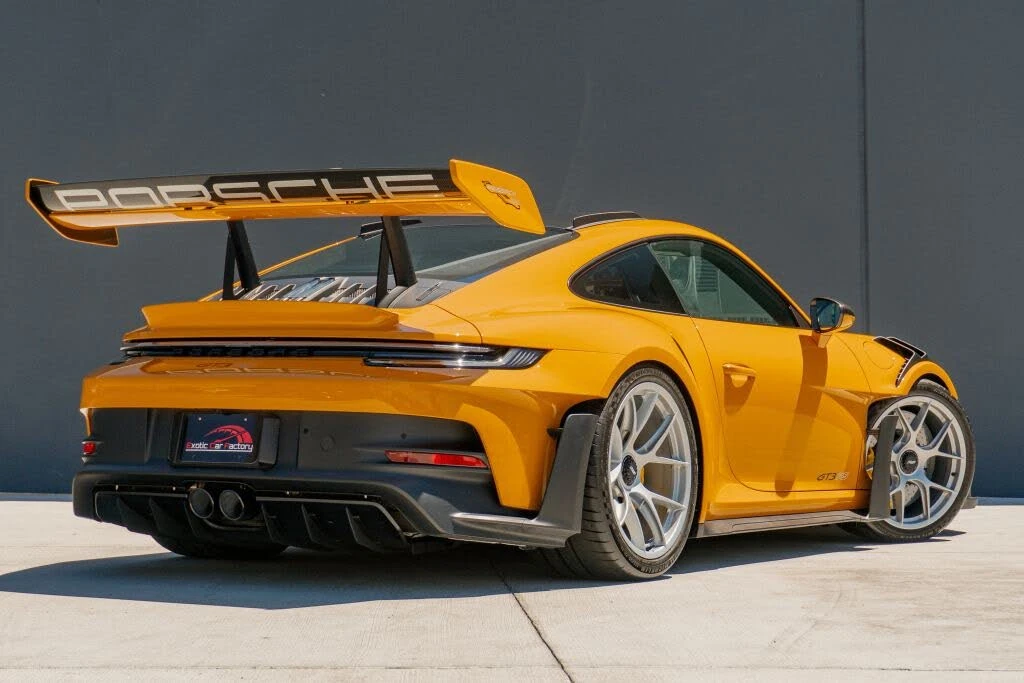 2025 Porsche 992 GT3 RS - Image 7 of 31