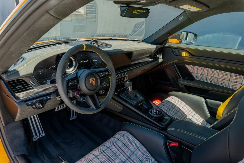 2025 Porsche 992 GT3 RS - Image 10 of 31