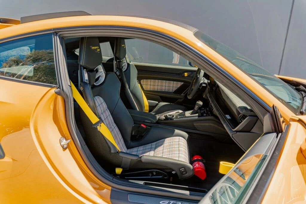 2025 Porsche 992 GT3 RS - Image 12 of 31