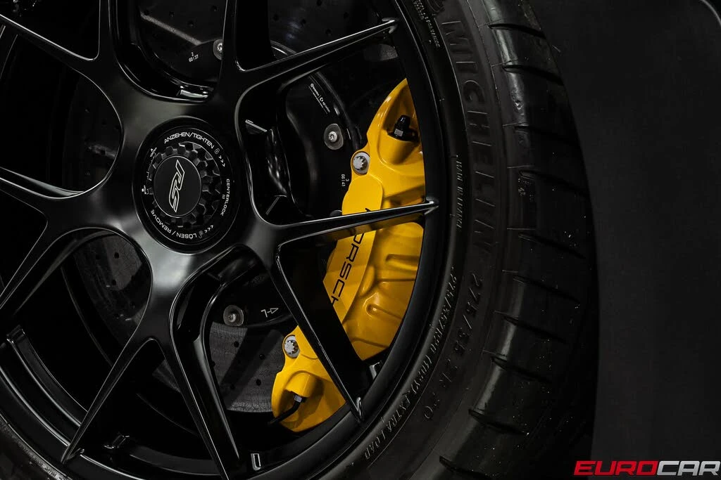 2025 Porsche 992 GT3 RS - Image 26 of 31
