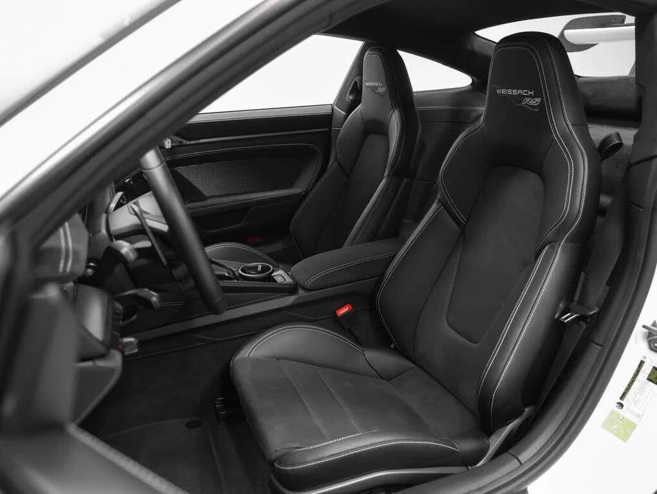 2025 Porsche 992 GT3 RS - Image 5 of 31