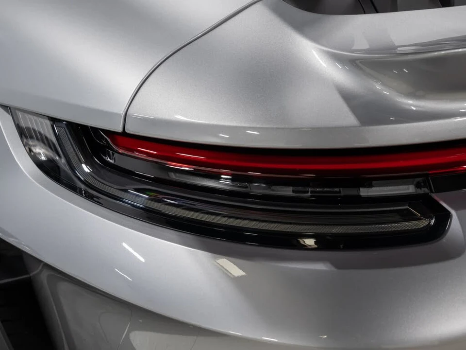 2025 Porsche 992 GT3 RS - Image 29 of 31