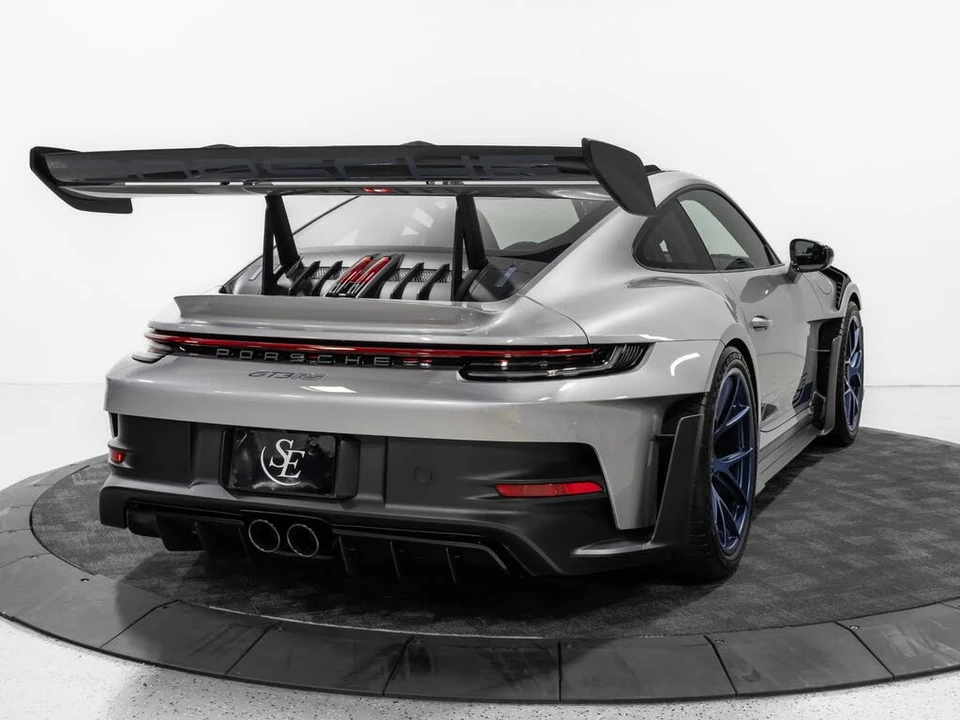 2025 Porsche 992 GT3 RS - Image 8 of 31