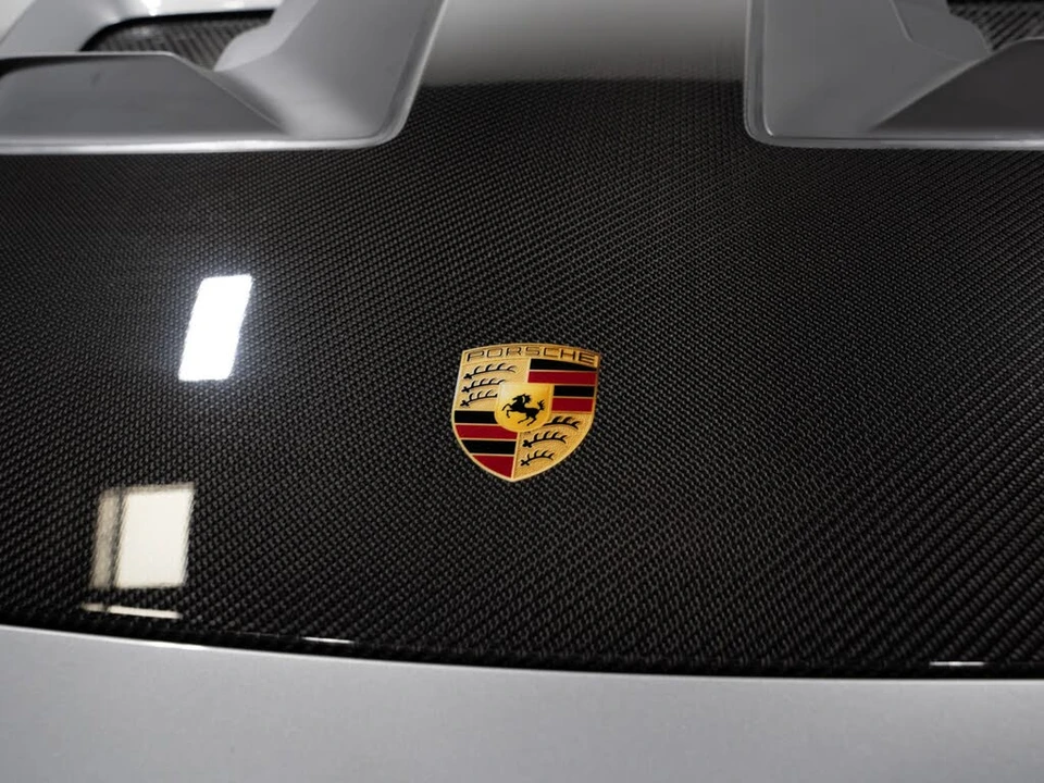 2025 Porsche 992 GT3 RS - Image 17 of 31