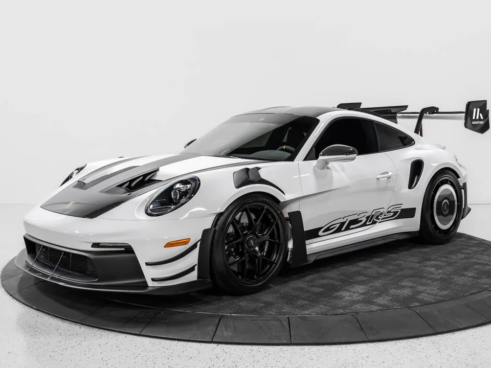 2025 Porsche 992 GT3 RS - Image 2 of 31