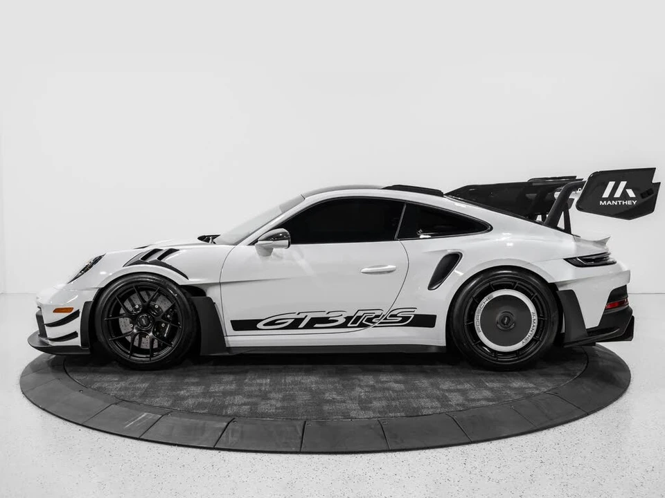 2025 Porsche 992 GT3 RS - Image 4 of 31