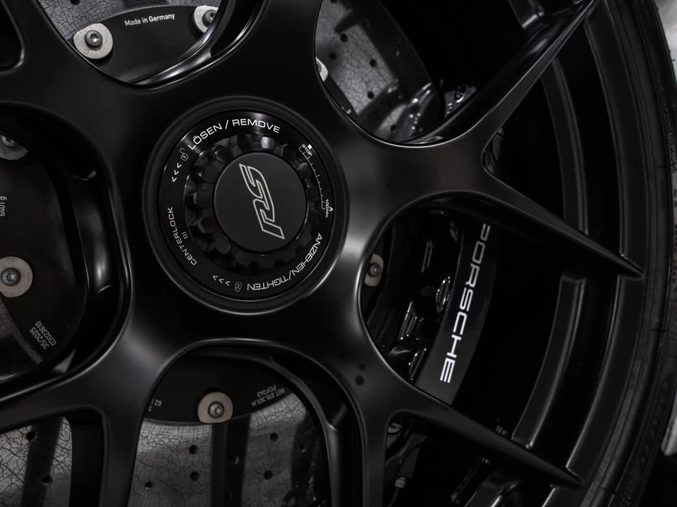 2025 Porsche 992 GT3 RS - Image 22 of 31