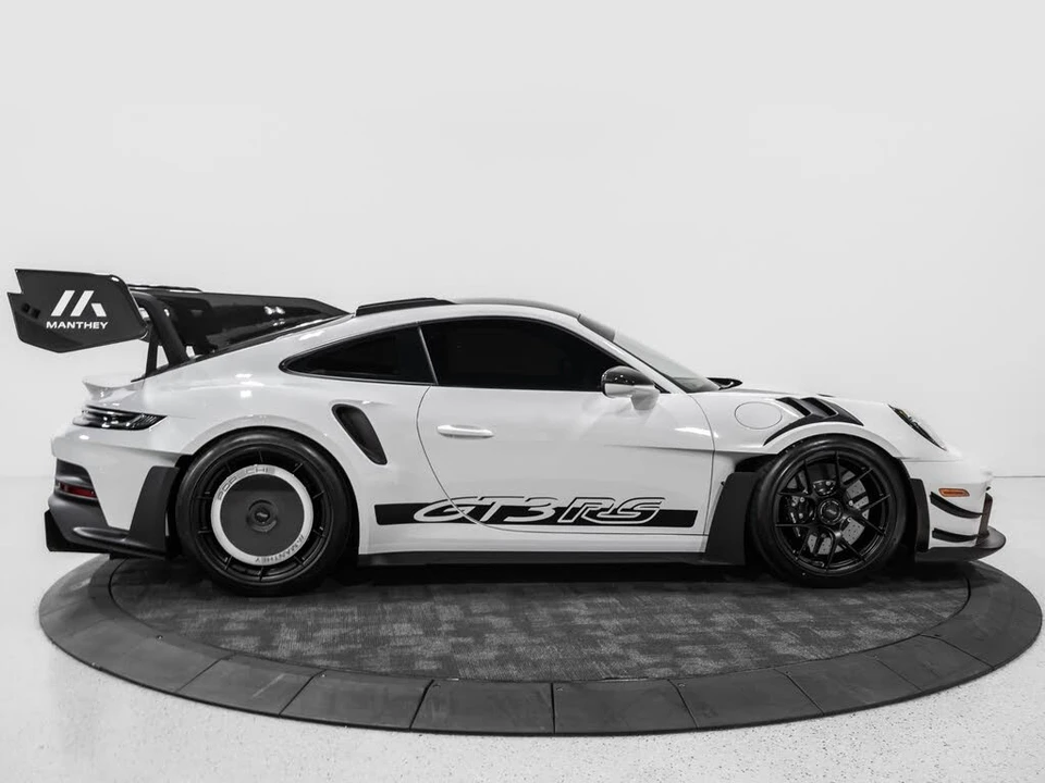 2025 Porsche 992 GT3 RS - Image 10 of 31