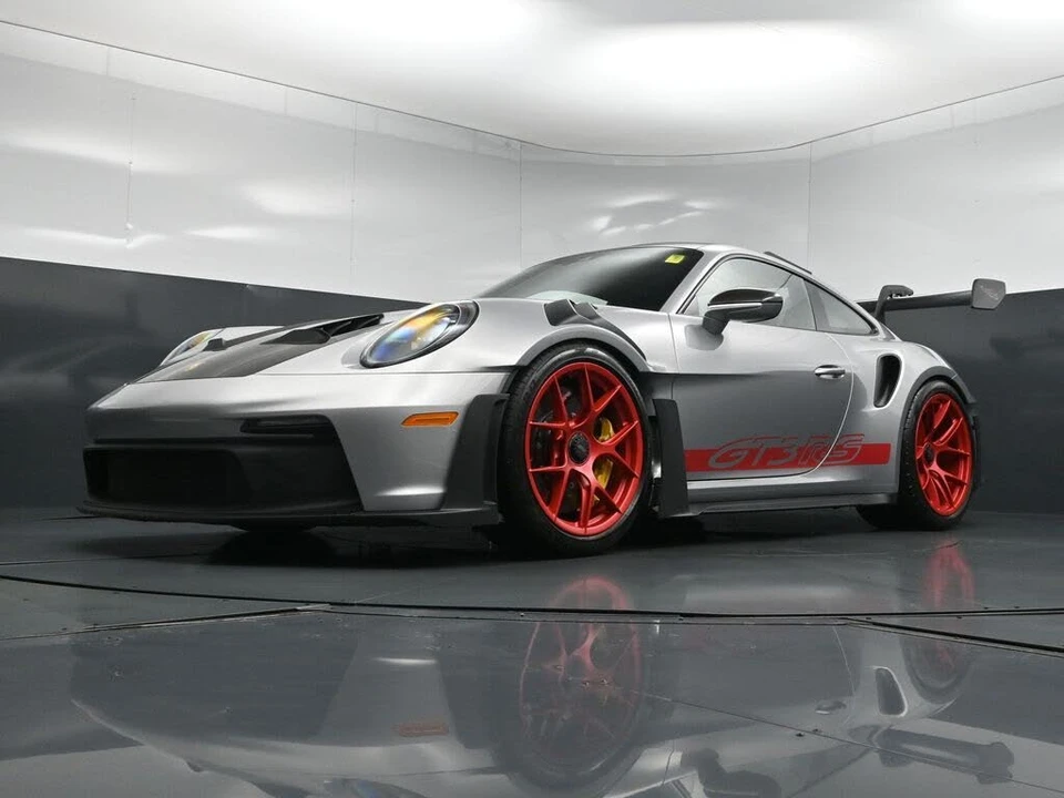 2025 Porsche 992 GT3 RS - Image 24 of 31