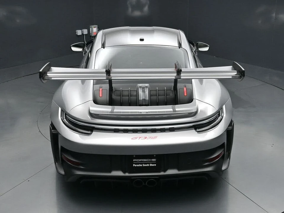 2025 Porsche 992 GT3 RS - Image 19 of 31