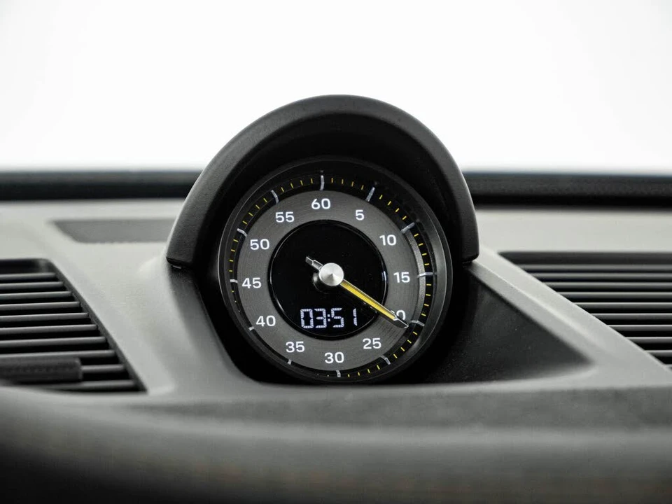 2025 Porsche 992 GT3 RS - Image 16 of 28