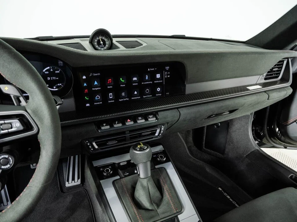 2025 Porsche 992 GT3 RS - Image 13 of 28