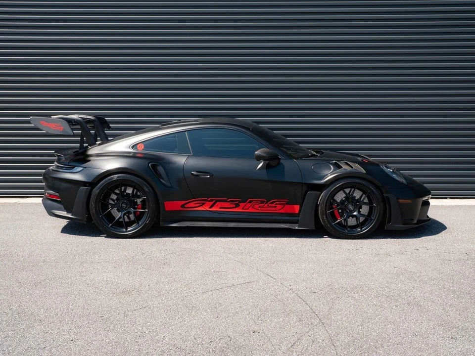 2025 Porsche 992 GT3 RS - Image 22 of 28