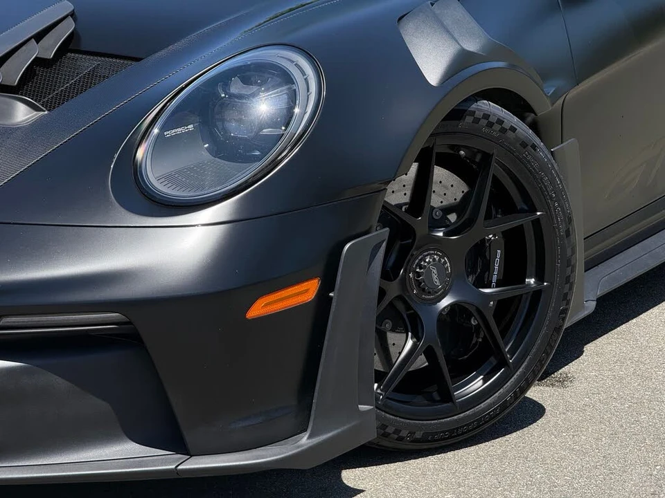 2025 Porsche 992 GT3 RS - Image 16 of 31