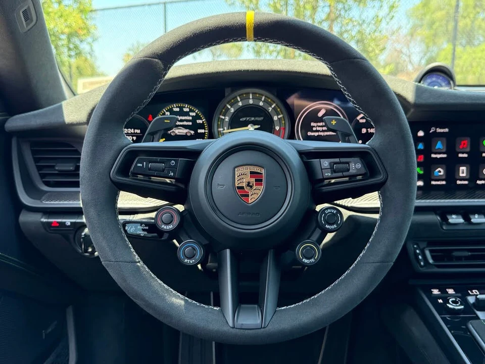2025 Porsche 992 GT3 RS - Image 18 of 31