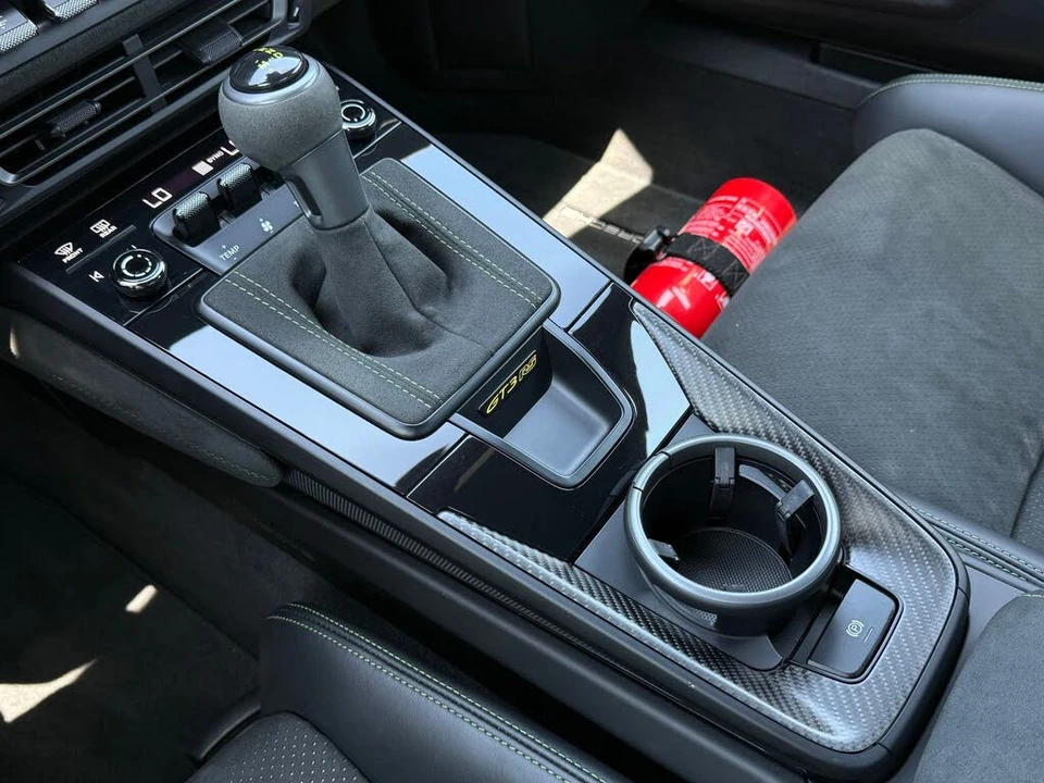 2025 Porsche 992 GT3 RS - Image 28 of 31