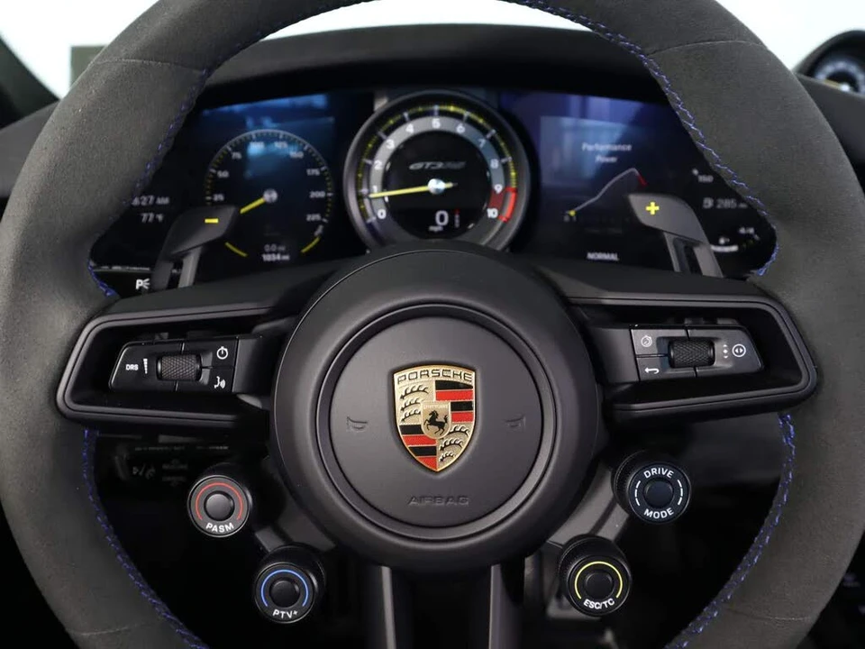 2025 Porsche 992 GT3 RS - Image 18 of 27