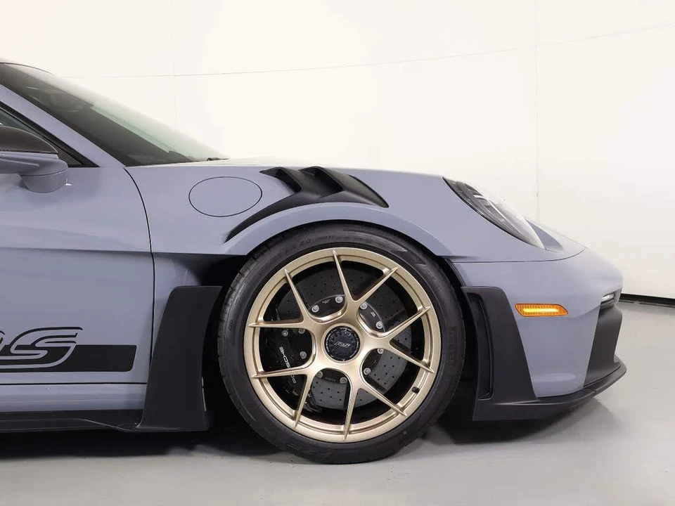 2025 Porsche 992 GT3 RS - Image 11 of 27