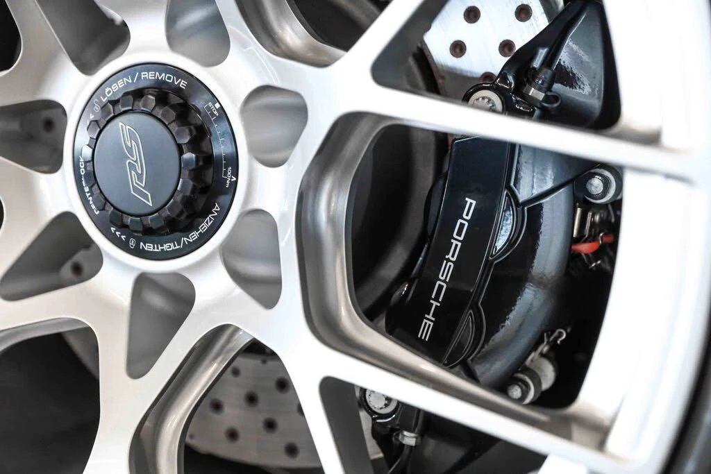 2025 Porsche 992 GT3 RS - Image 26 of 31