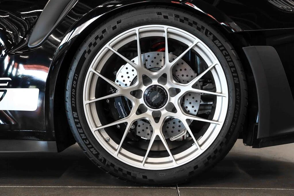 2025 Porsche 992 GT3 RS - Image 20 of 31