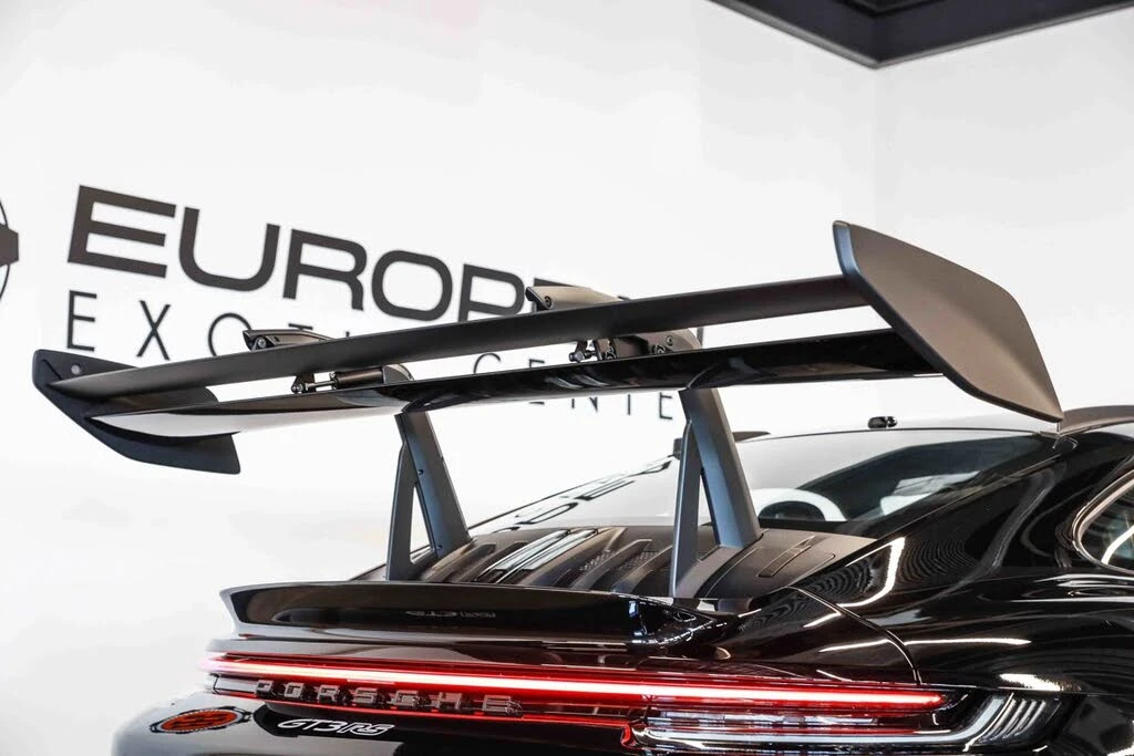 2025 Porsche 992 GT3 RS - Image 25 of 31
