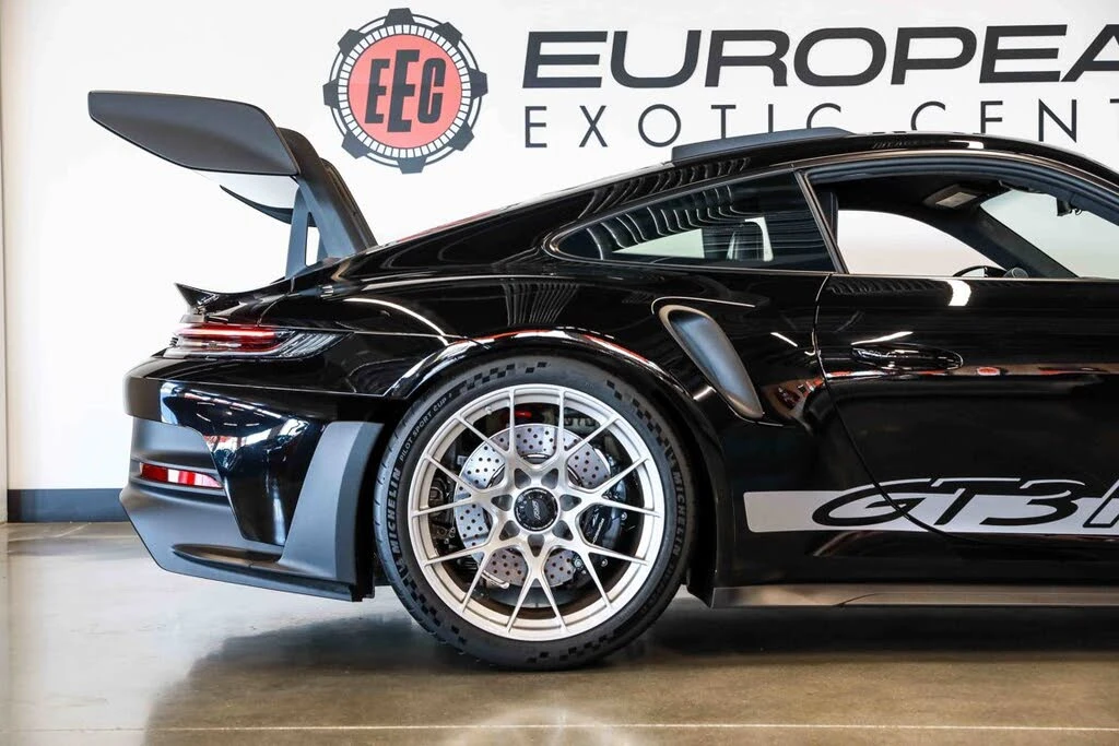 2025 Porsche 992 GT3 RS - Image 13 of 31