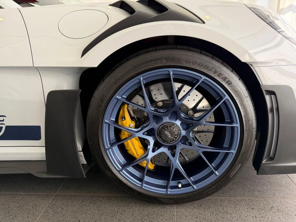 2025 Porsche 992 GT3 RS - Image 12 of 25