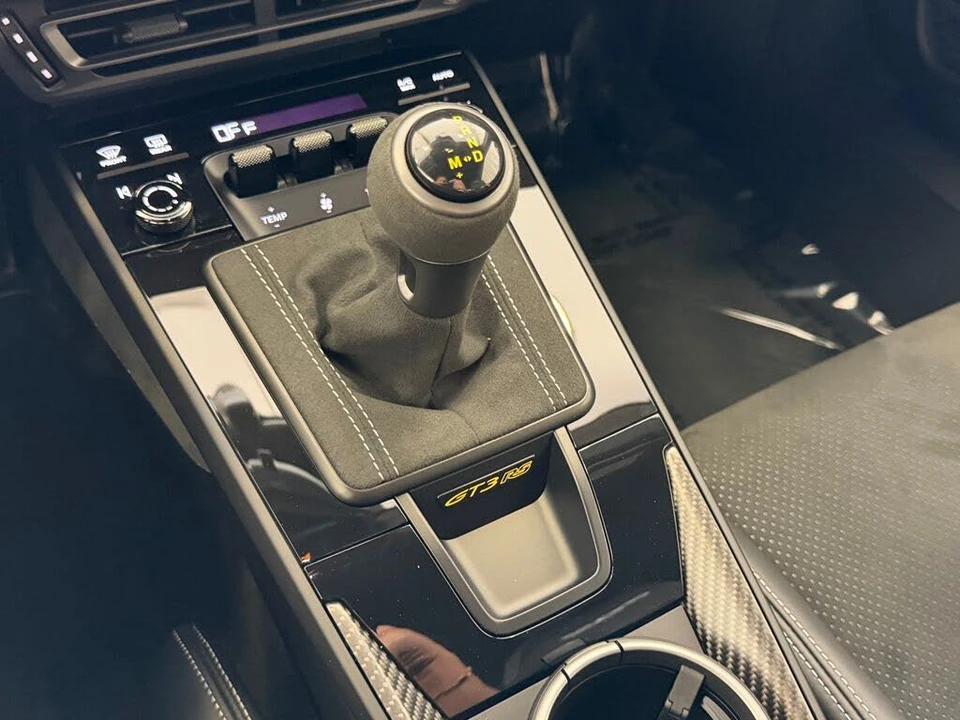 2025 Porsche 992 GT3 RS - Image 17 of 25