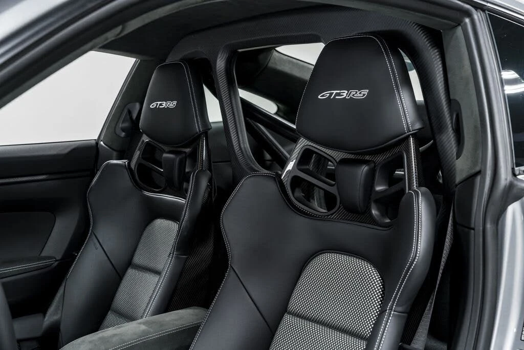 2025 Porsche 992 GT3 RS - Image 19 of 31