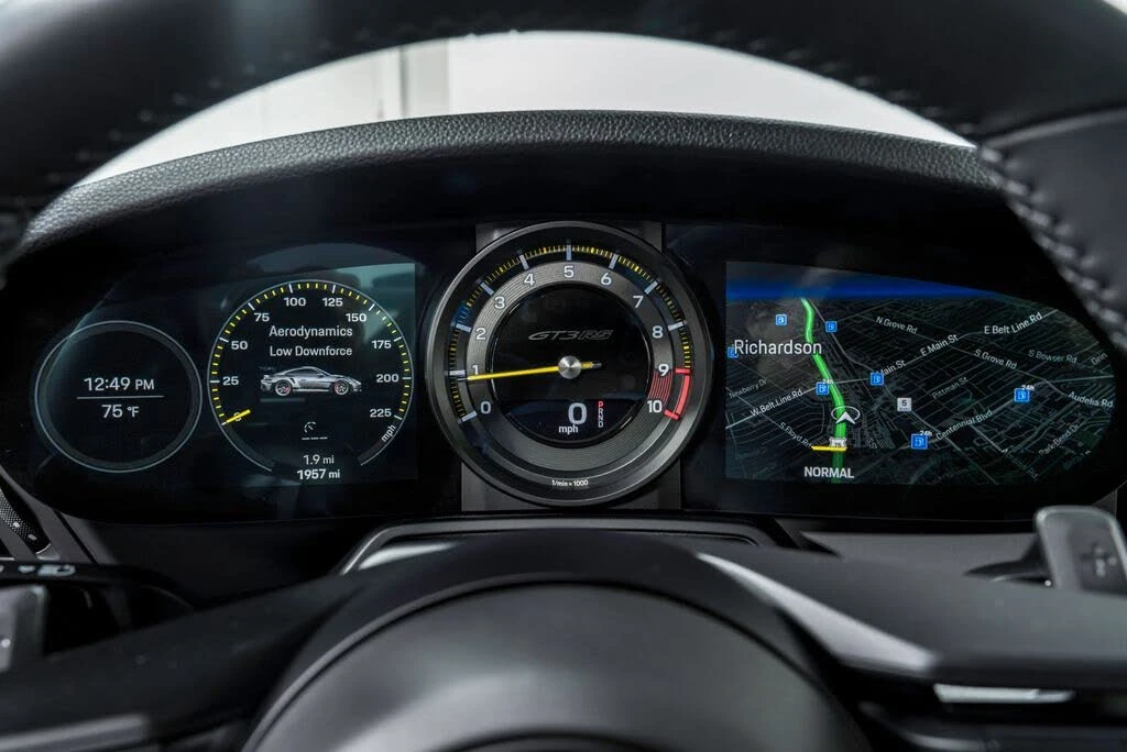 2025 Porsche 992 GT3 RS - Image 18 of 31
