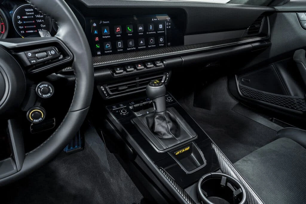 2025 Porsche 992 GT3 RS - Image 24 of 31