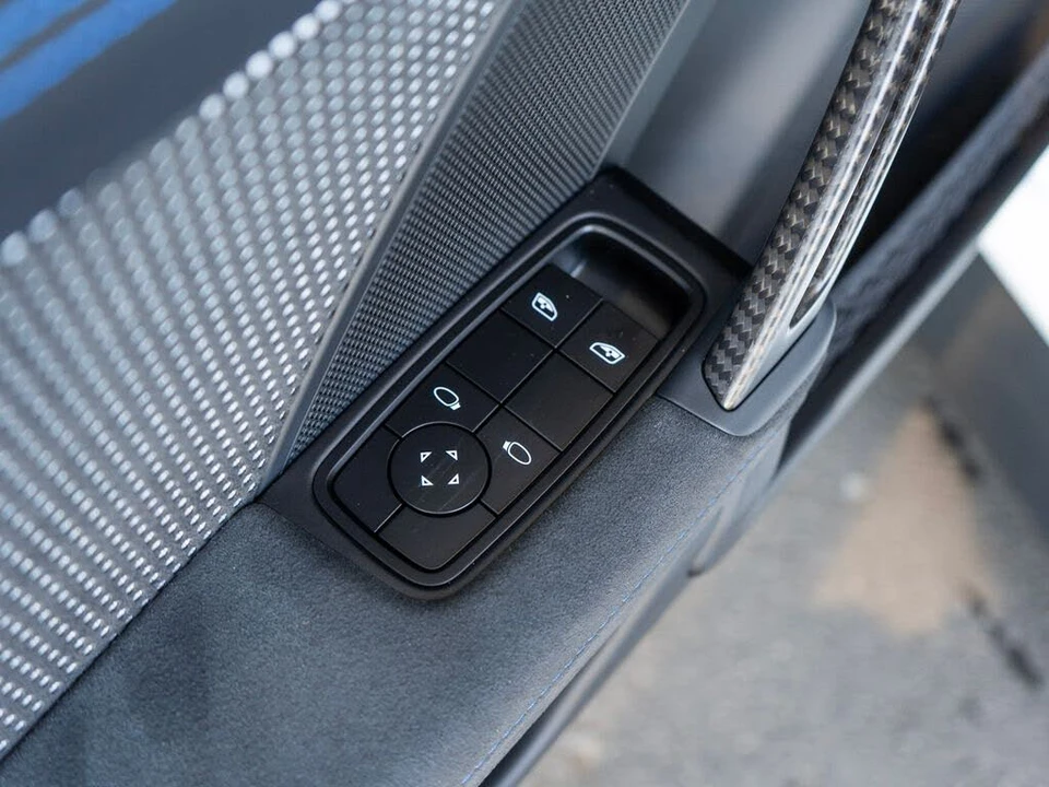 2025 Porsche 992 GT3 RS - Image 31 of 31