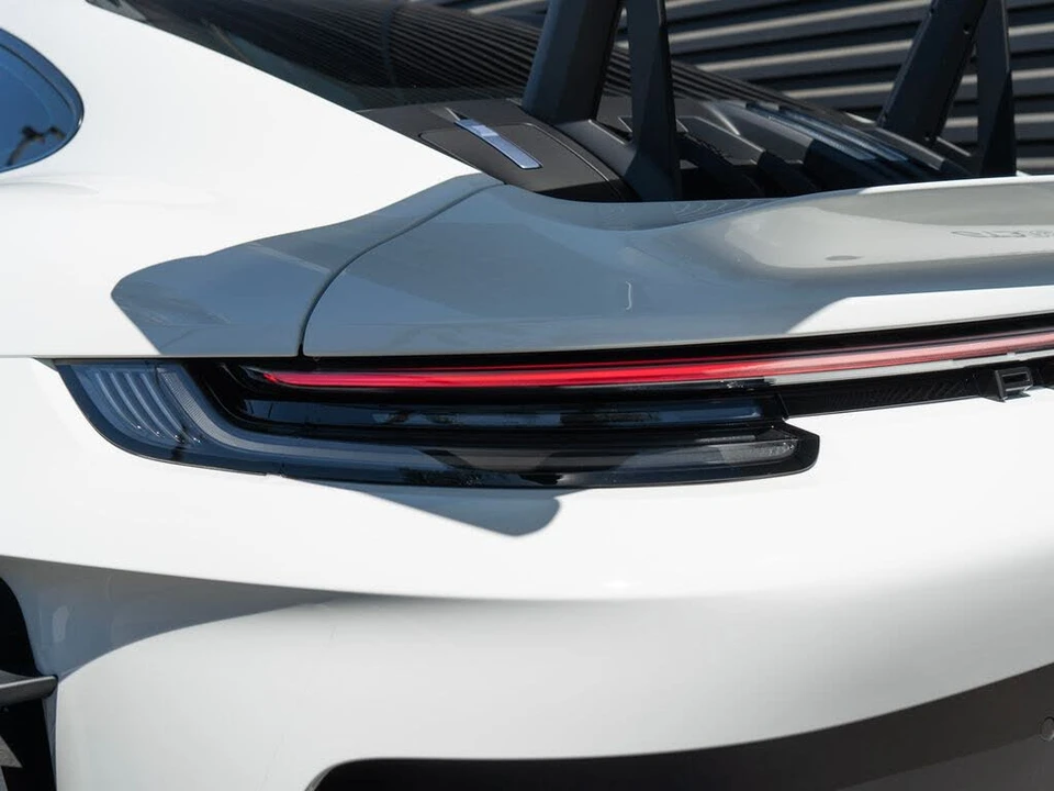 2025 Porsche 992 GT3 RS - Image 13 of 31