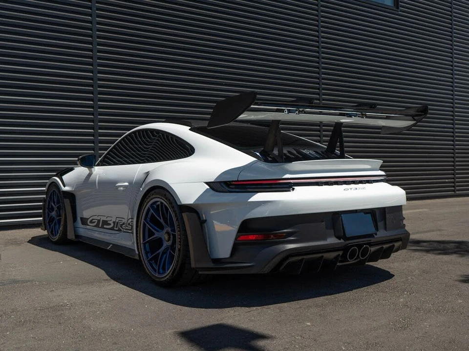2025 Porsche 992 GT3 RS - Image 3 of 31
