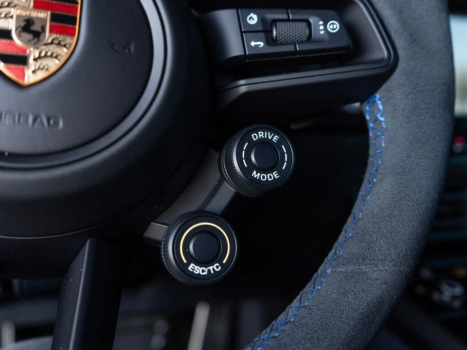 2025 Porsche 992 GT3 RS - Image 22 of 31