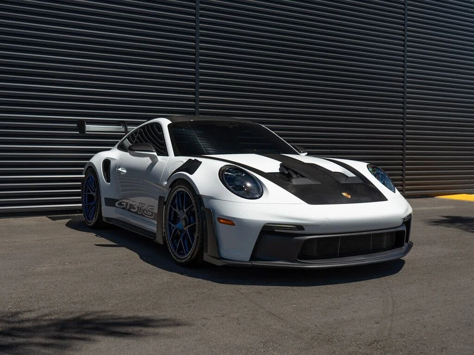 2025 Porsche 992 GT3 RS - Image 7 of 31