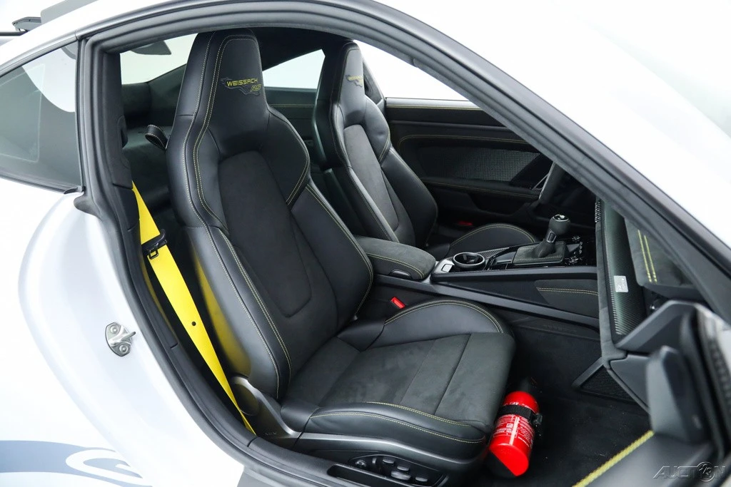 2025 Porsche 992 GT3 RS - Image 20 of 21