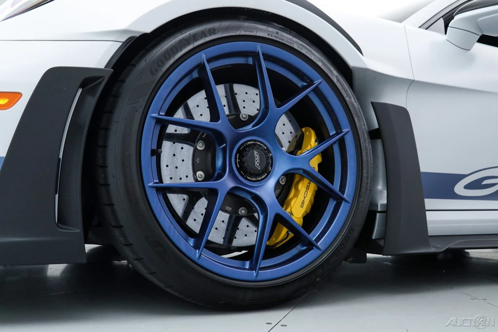 2025 Porsche 992 GT3 RS - Image 13 of 21