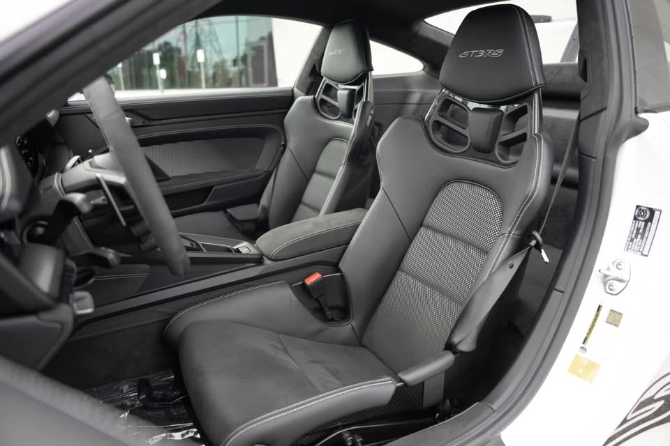 2025 Porsche 992 GT3 RS - Image 13 of 16