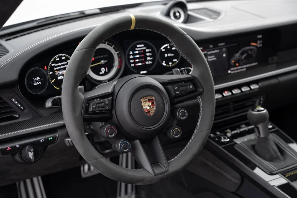 2025 Porsche 992 GT3 RS - Image 8 of 16