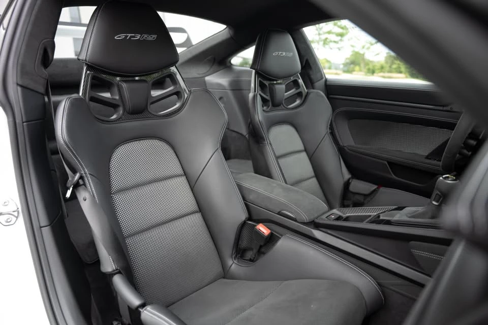 2025 Porsche 992 GT3 RS - Image 14 of 16