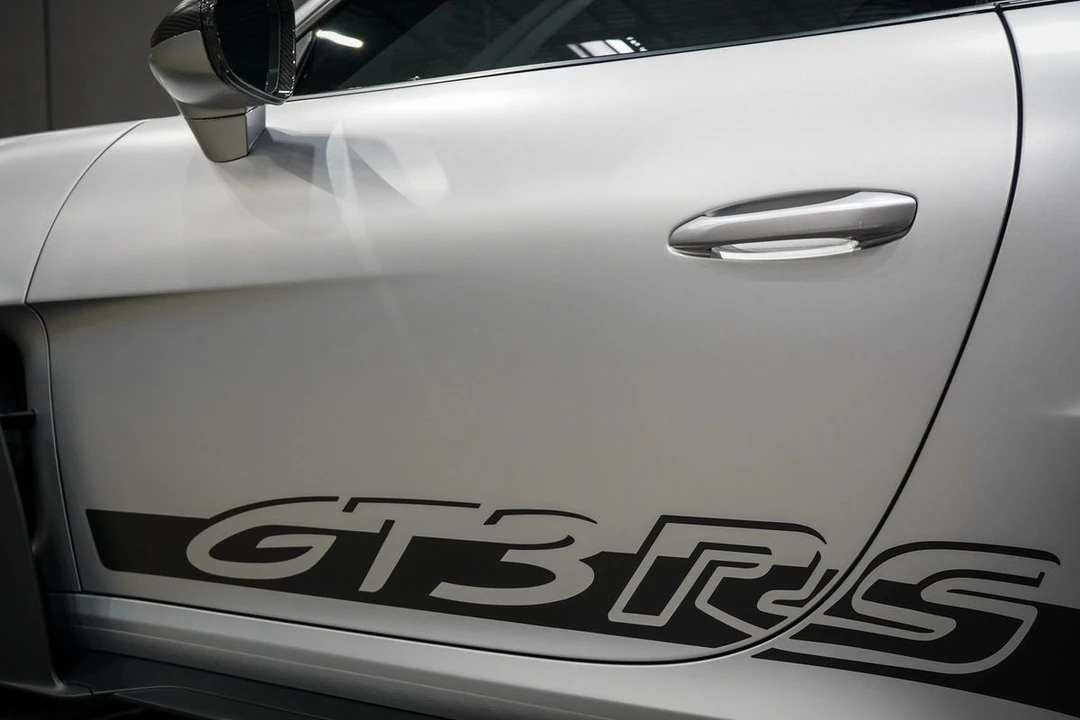 2025 Porsche 992 GT3 RS - Image 20 of 31