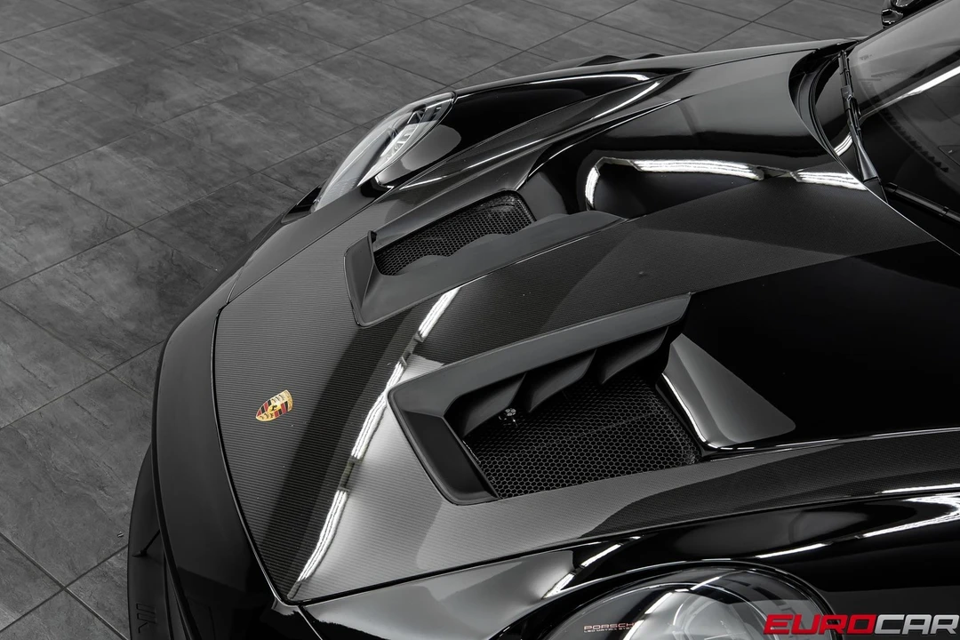 2025 Porsche 992 GT3 RS - Image 9 of 31