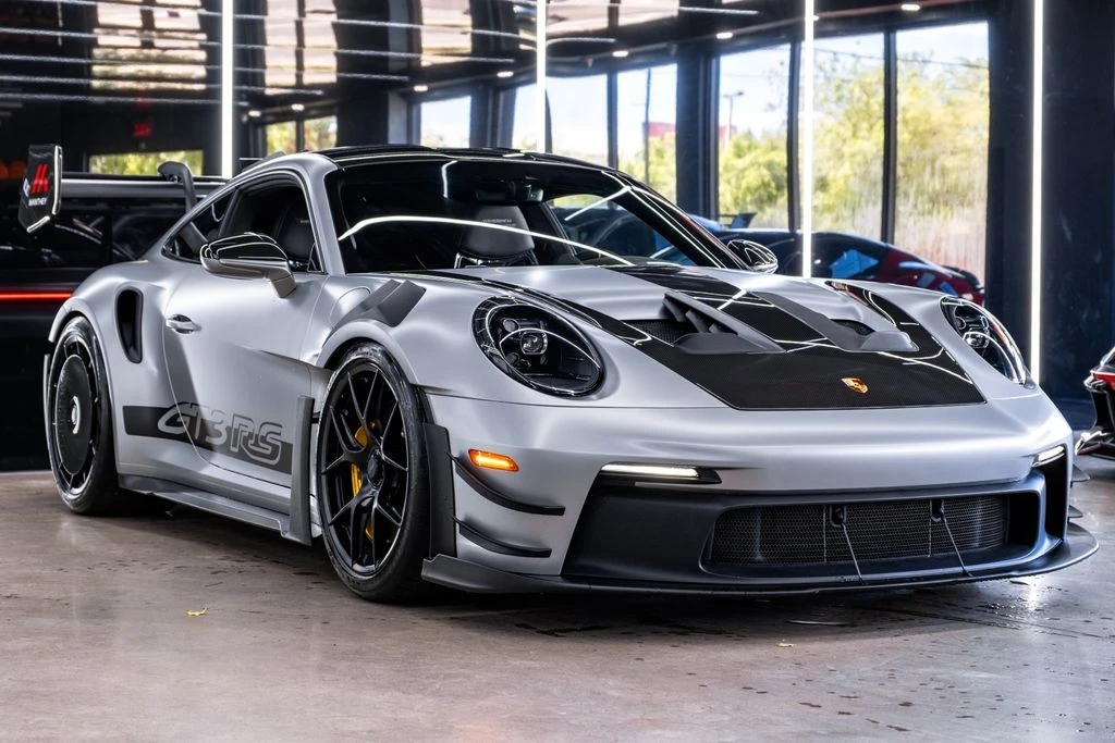 2025 Porsche 992 GT3 RS - Image 2 of 31