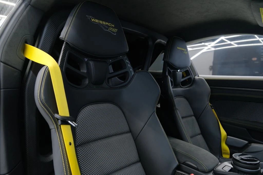 2025 Porsche 992 GT3 RS - Image 29 of 31