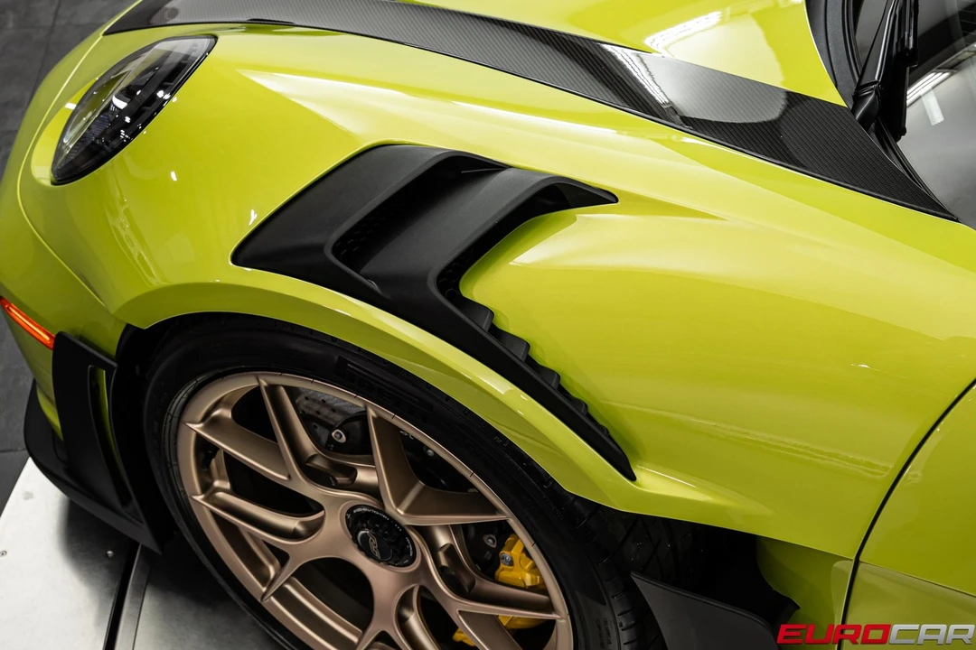 2025 Porsche 992 GT3 RS - Image 13 of 31